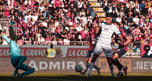 กายารี่ vs อตาเลส