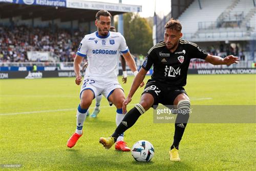 โอแซร์ vs อฌักซิโอ้