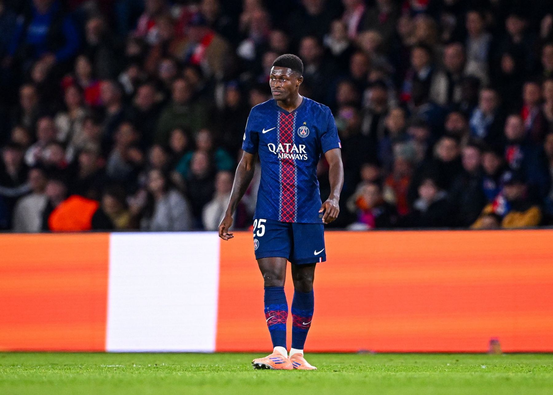 เจ้าหน้าที่ปารีส: อชราฟ, เดมเบเล่ และเมนเดสจะพลาดการแข่งขันหลายสัปดาห์เนื่องจากอาการบาดเจ็บ