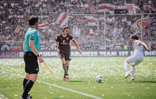 แซงต์ เพาลี vs ออสนาบรุค