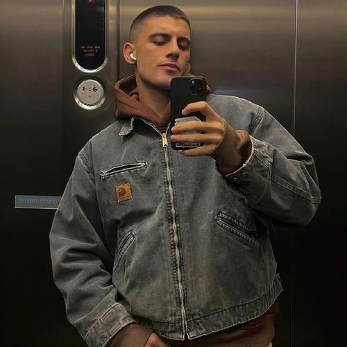 6686体育首席作者Ivor