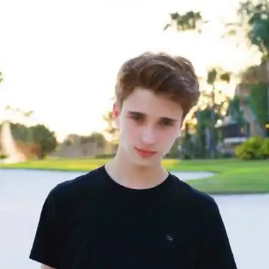 6686体育金牌作者玩性难改