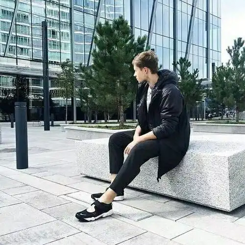 6686体育钻石作者Wallace